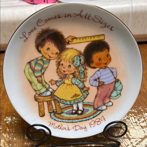 Avon Other - Avon Mother's Day 1984 Decorative Plate